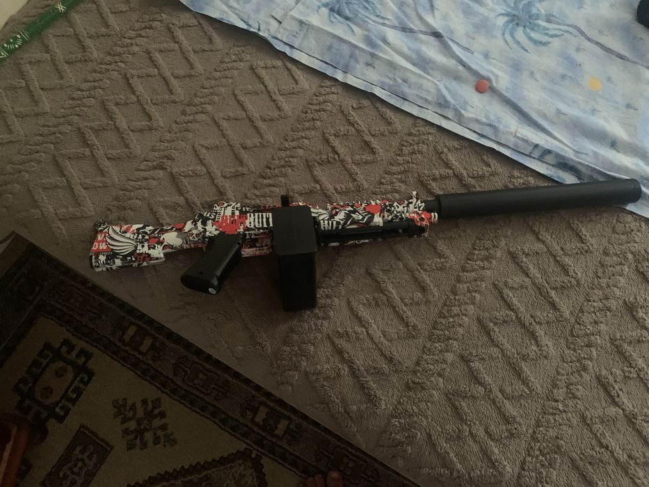 Vand pusca cu bile de gel , ii trebui bile