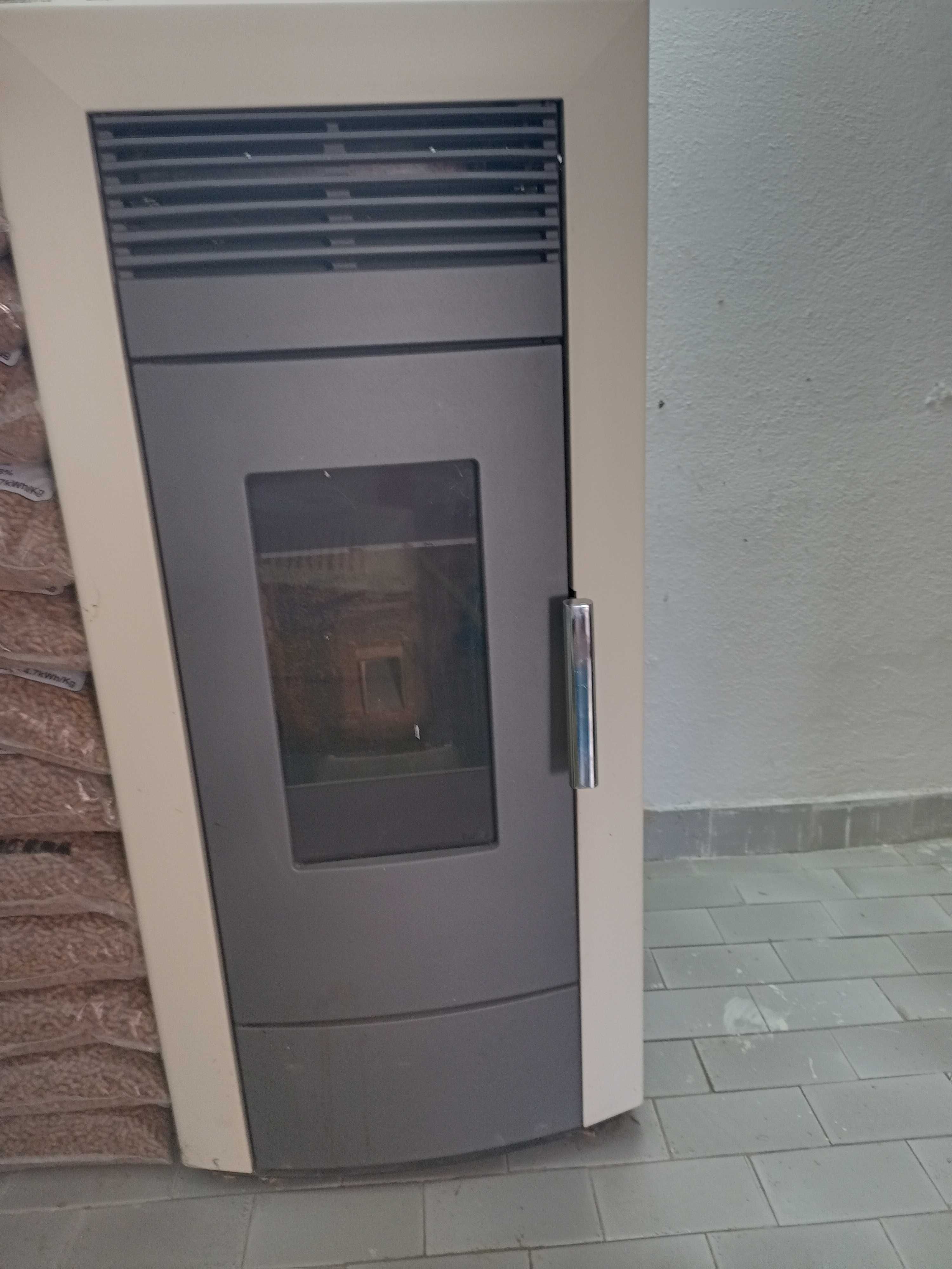 Пелетна камина COMMO 21kw (Alfa Plam)