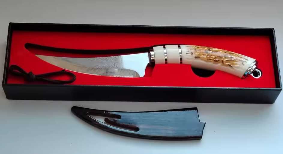 Красив нож в подаръчна кутия