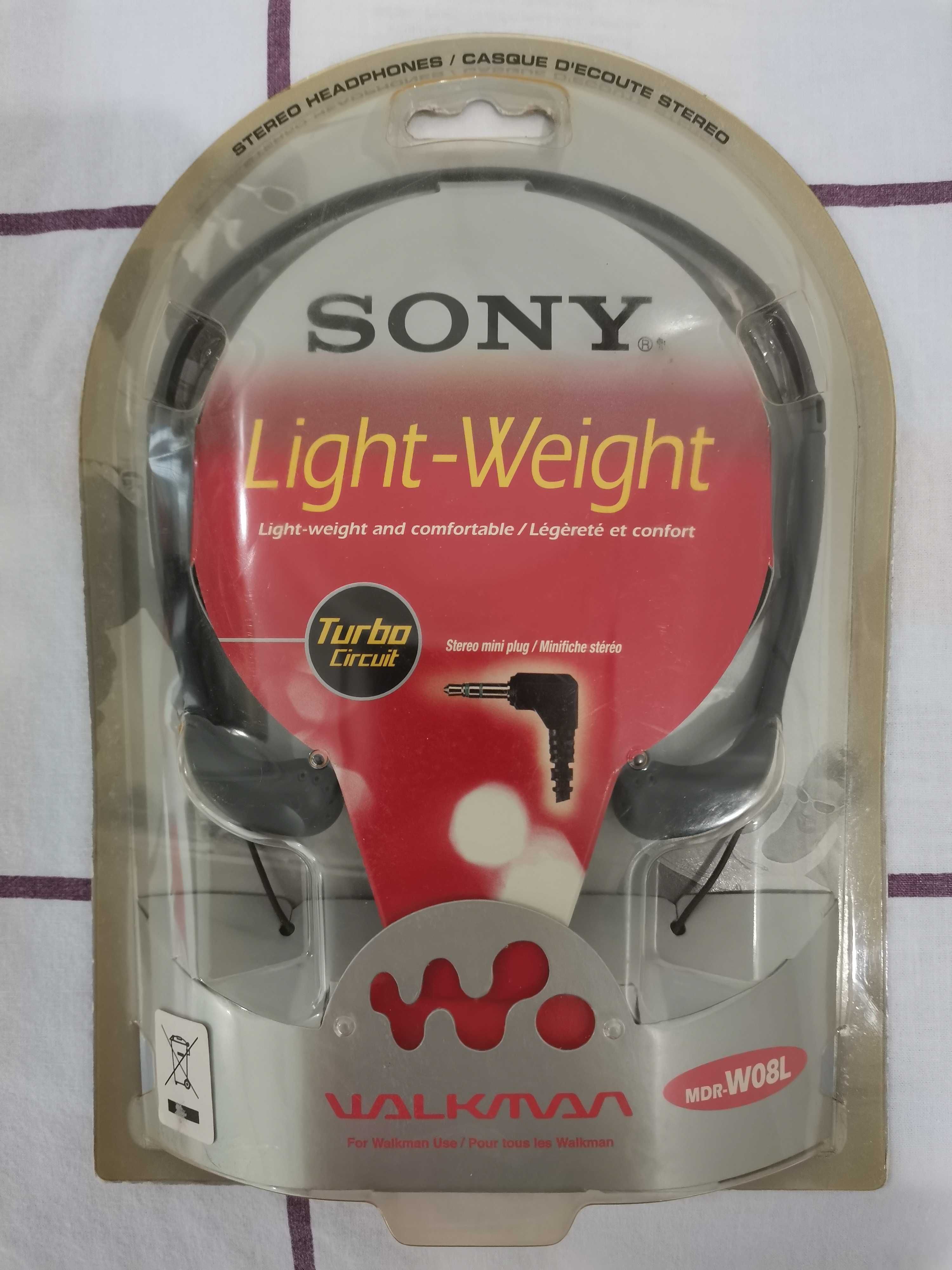 Vand casti SONY MDR-W08L Ultra-Lightweight Vertical In-Ear Headphones