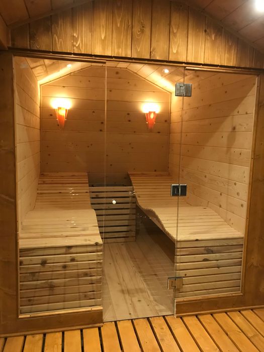 Sauna și jacuzzi