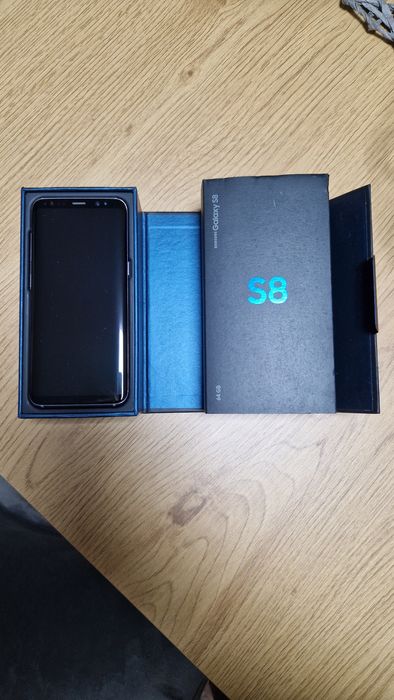 Смартфон Samsung Galaxy S8