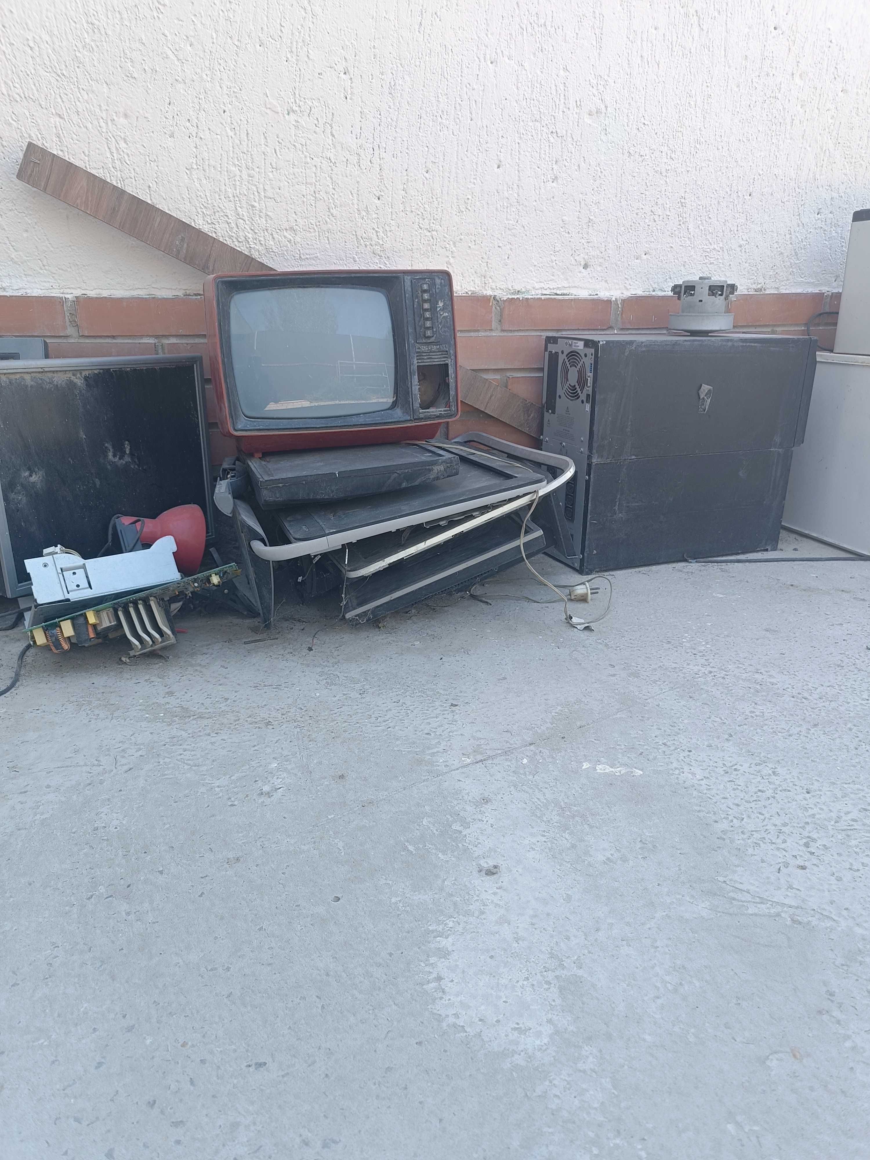 Компьютер Монитор  на запчасти