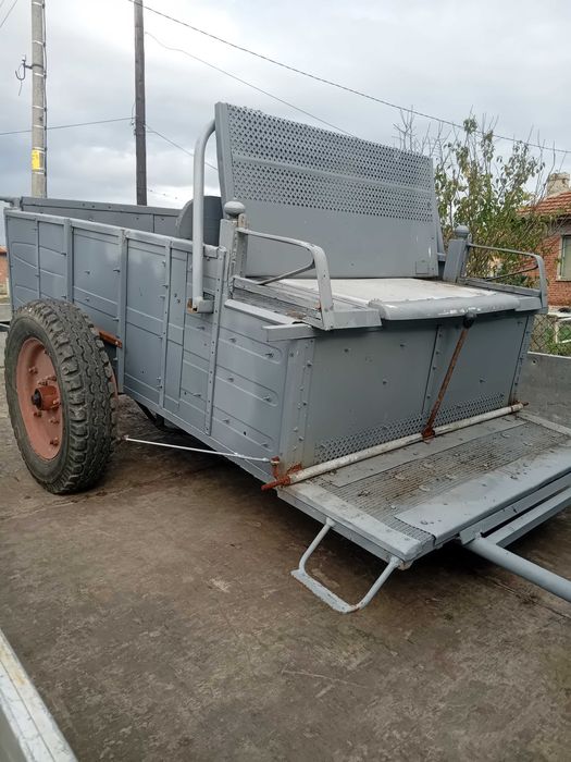 Продавам ремарке