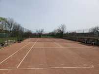 Închiriez teren tenis zgura