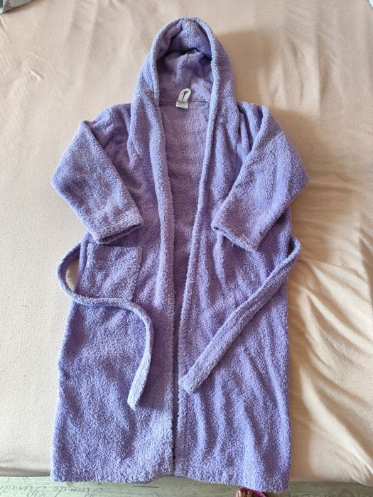 Детски халат с качулка,момиче 6 - 8 г., 100% памук