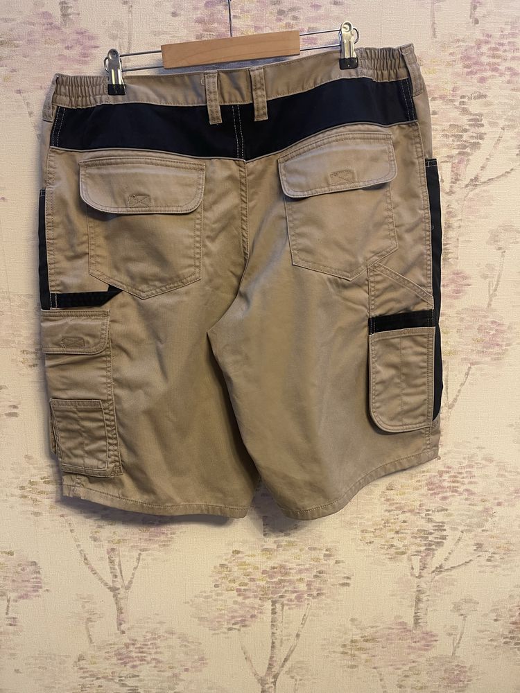Pantaloni scurti de munca /workwear marimea XXXL