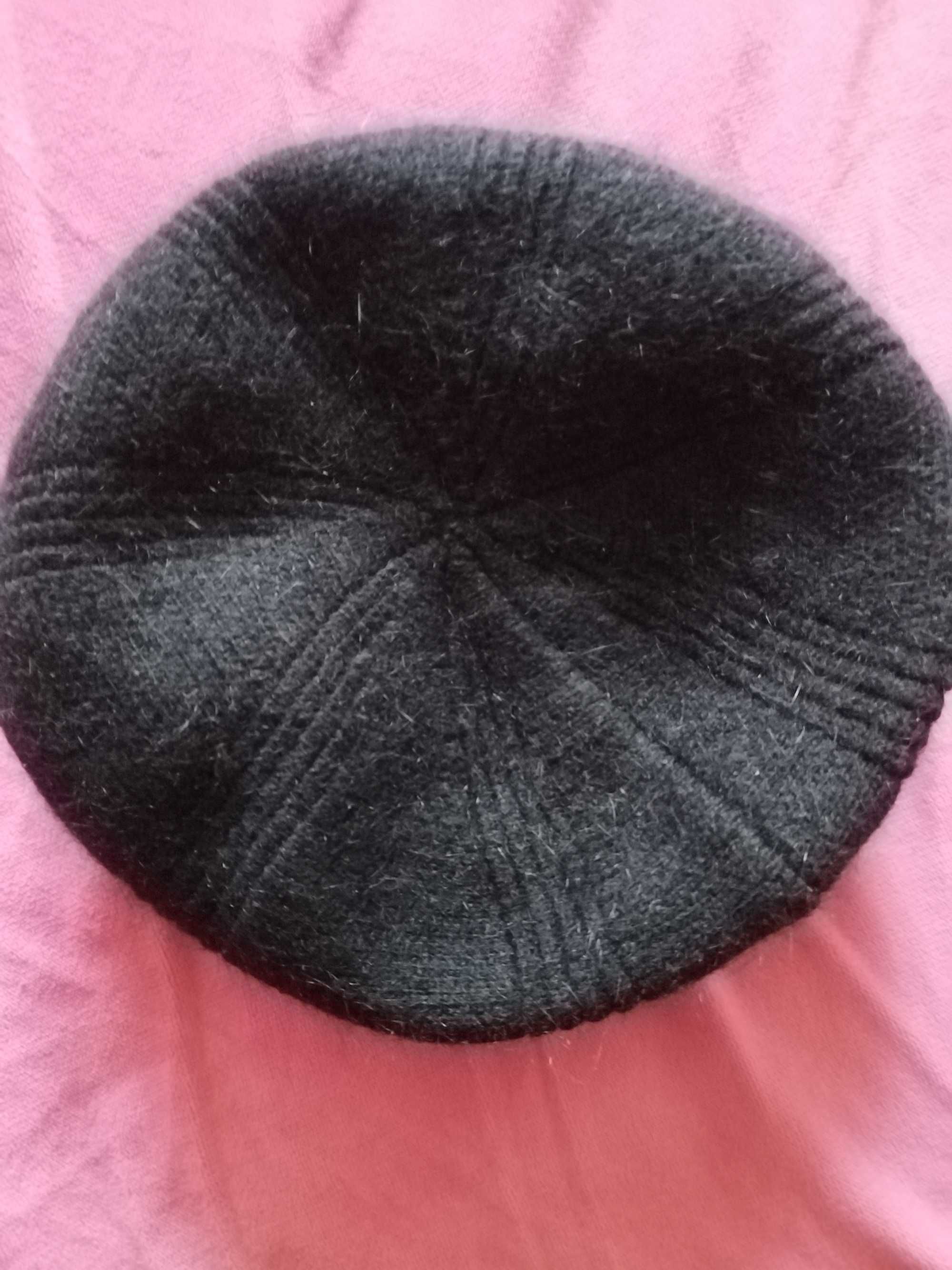 Caciula dama neagra, iarna cu căptusala. Marime universala. Ancora 50%