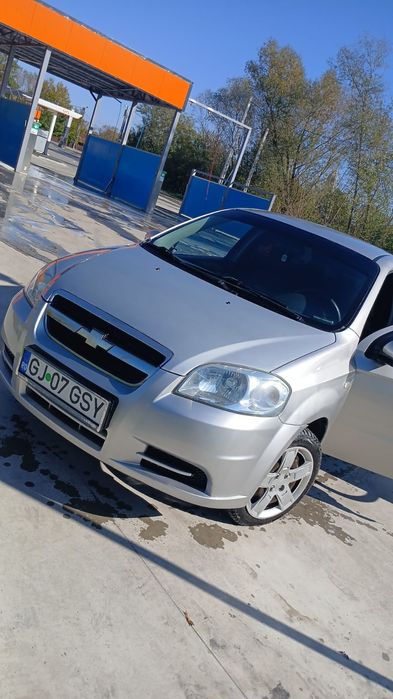 Vând sau schimb Chevrolet aveo