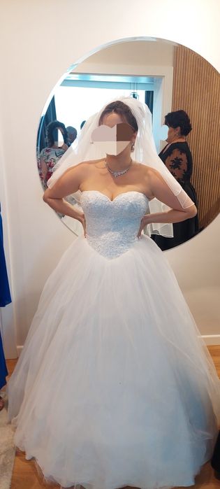 Rochie de mireasa tip printesa cu corset