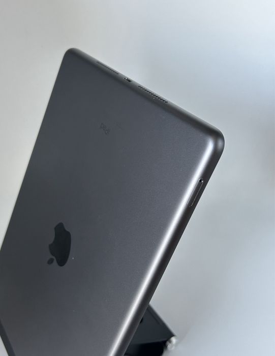 Apple iPad 6 cu Wifi + Cellular