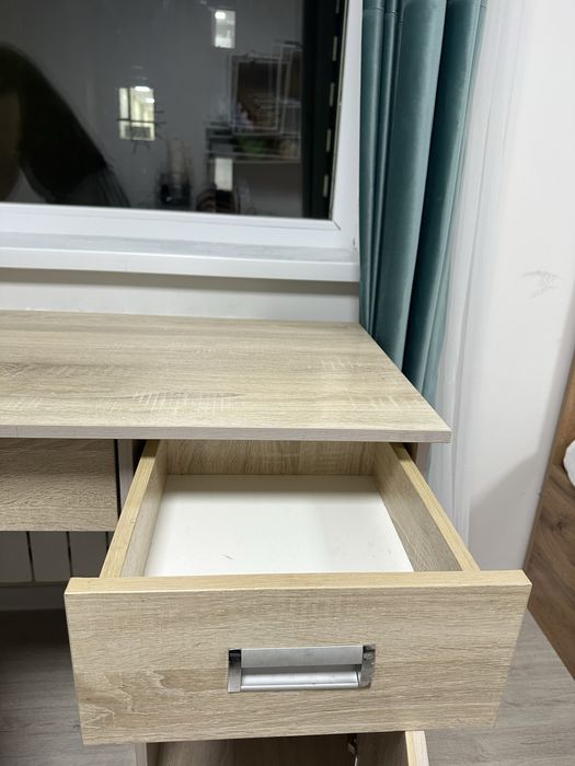 Проадется стол, парта