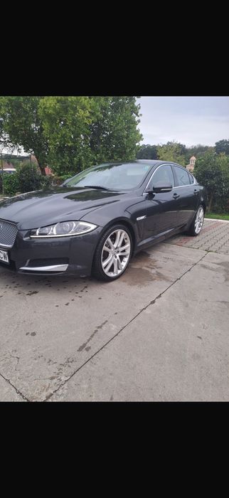 Vând Jaguar Xf facelift , an fabricație 2013 , cutie automată.