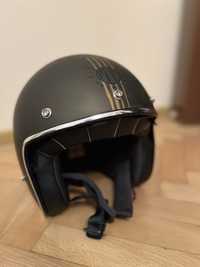 Мото каска MT Helmets