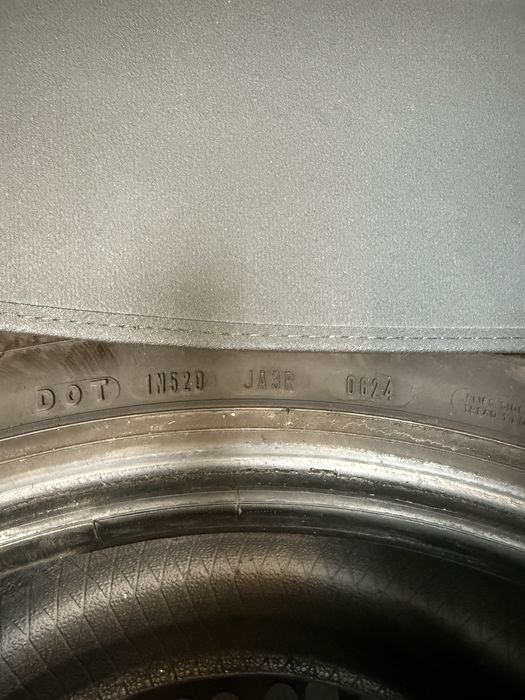 Летни гуми Dunlop 2 броя 275/40/18