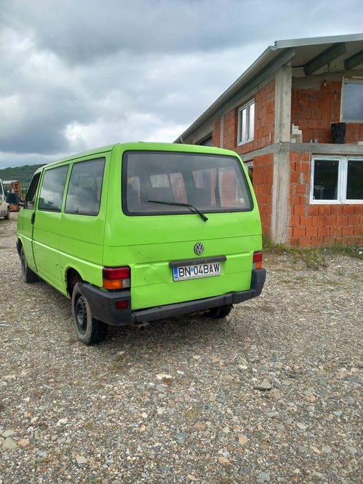 Vand Volkswagen Transporter  an 1994.functional,necesita reparatii,far