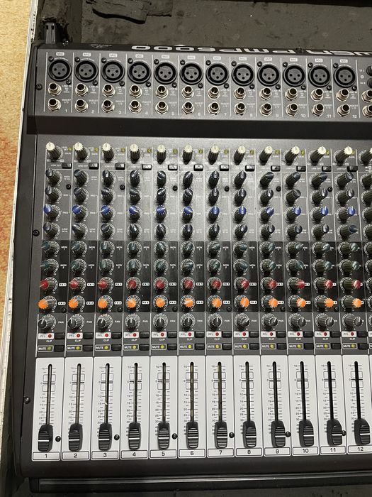 Behringer Europower PMP6000