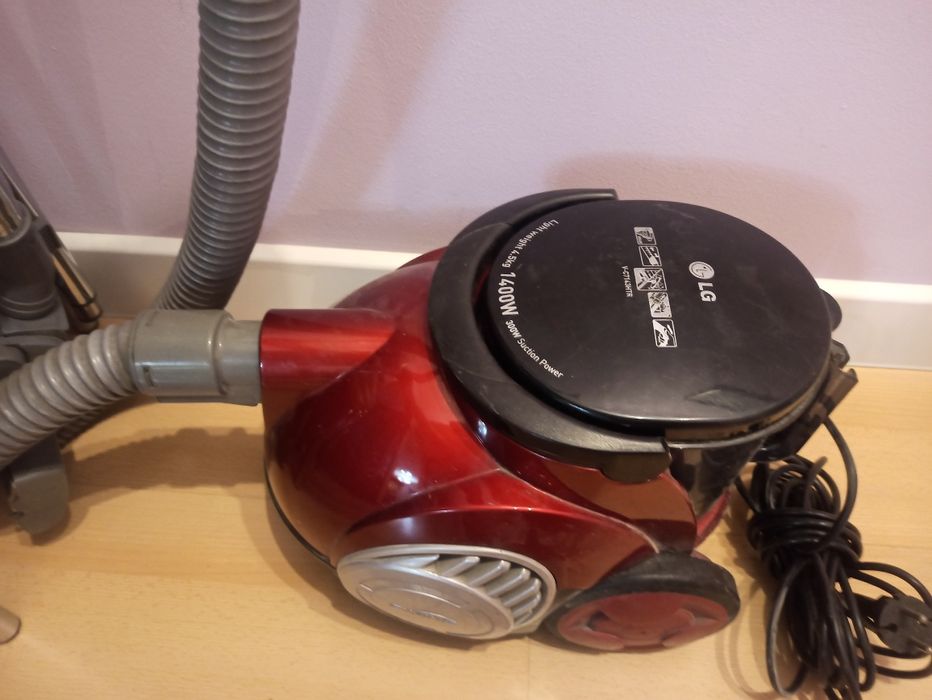 Продам пылесос б/у рабочий