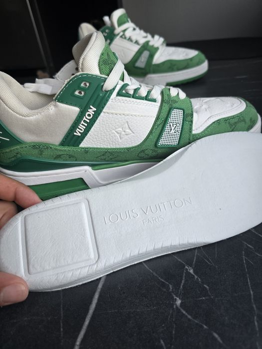 Louis Vuitton Trainer 44