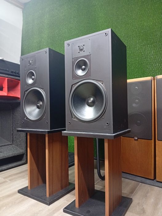 Тонколони HECO Interior 330S