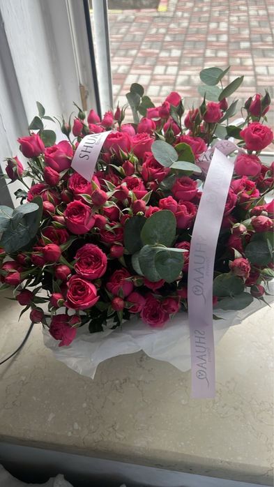 Цветы в корзине