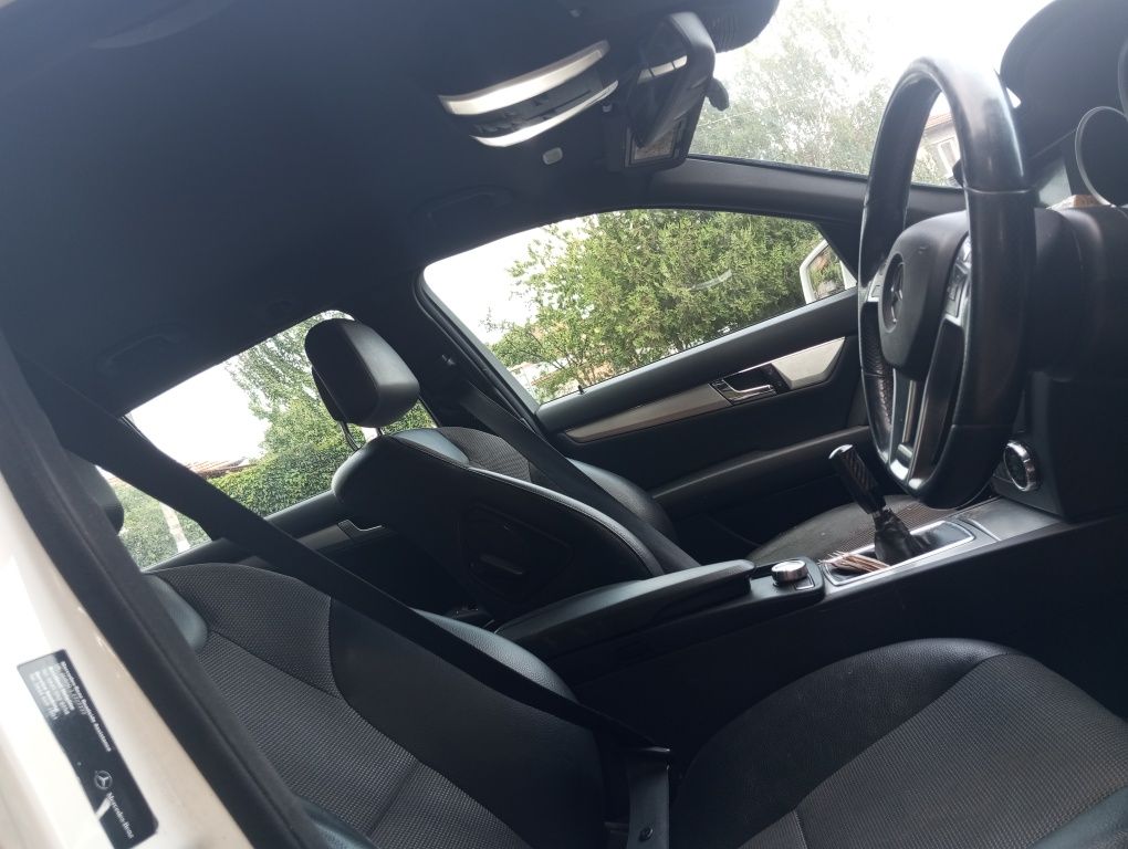 НА ЧАСТИ мерцедес Ц220 mercedes w204 C220 651