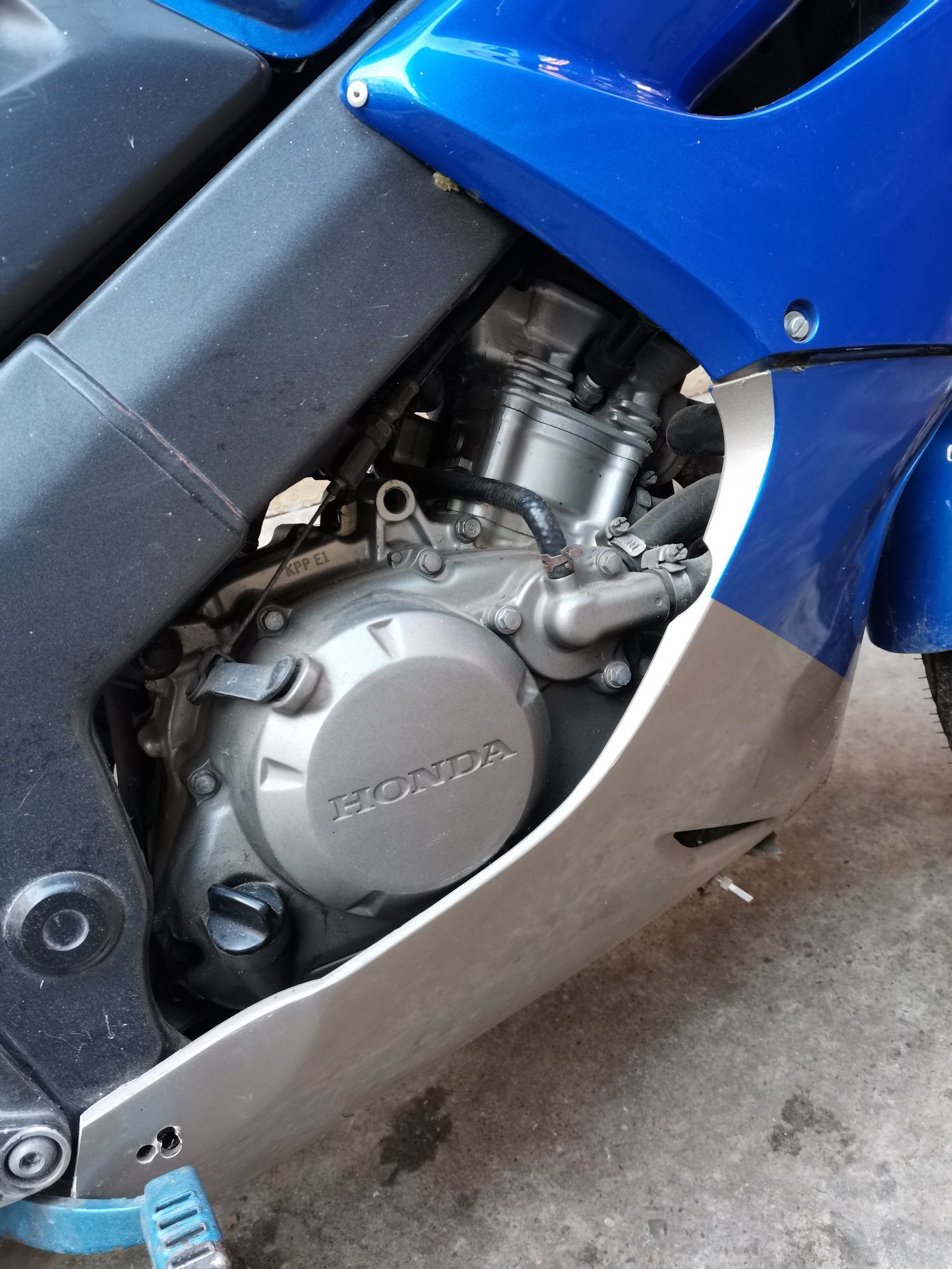 На части Honda cbr 125 Хонда цбр 125