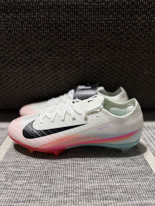 Ghete fotbal Nike Mercurial marimea 43