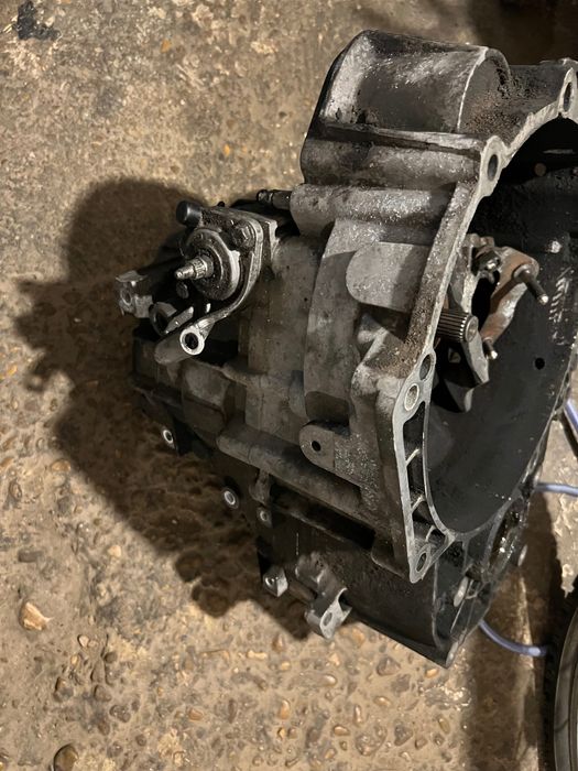 Скоростна кутия от Golf 5 2.0 140 4x4