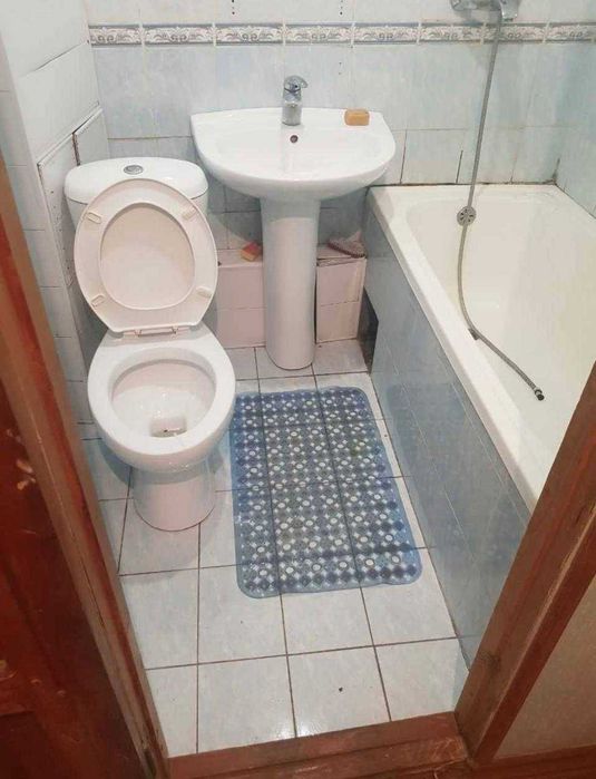 Ц4, Продается галерейном доме 1 коинатная квартира, 3й этаж