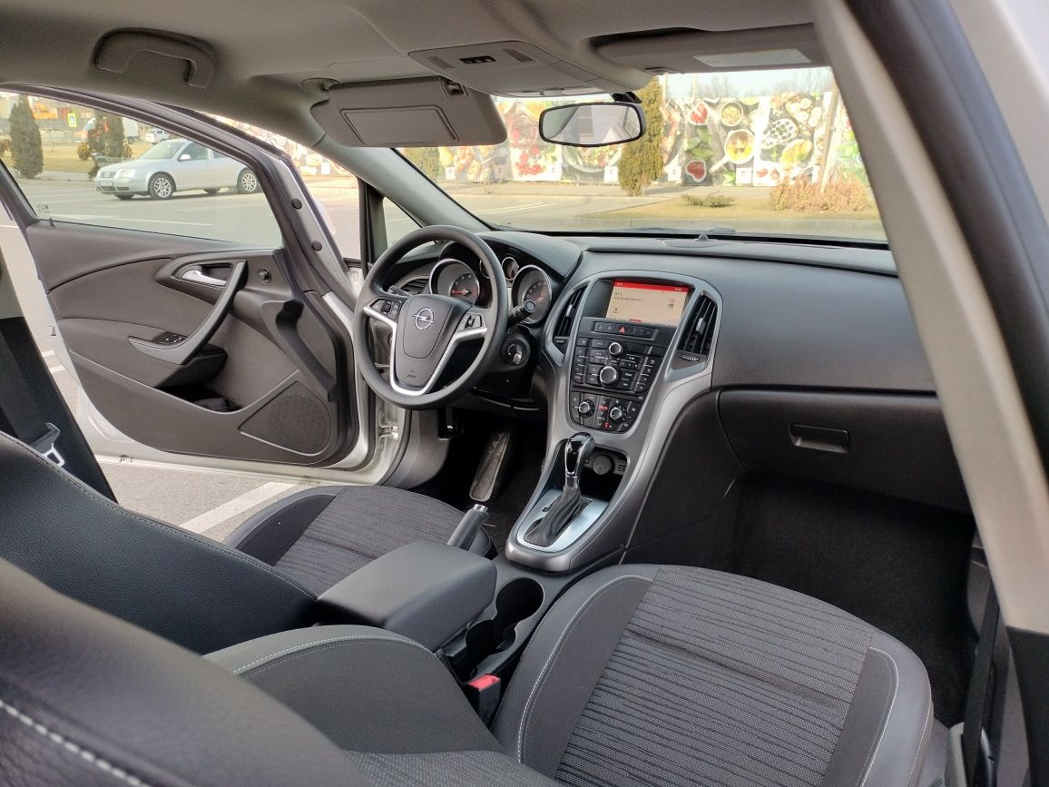 Opel Astra Automat 06/2018 , 1.6 benzina RATE  Tel 0_7_6_9_6_1_1_1_5_3