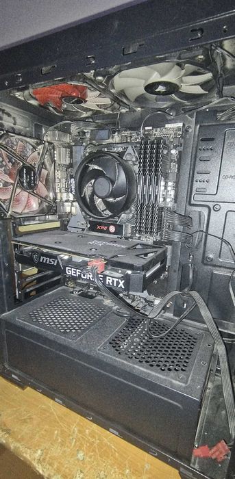 Vand PC MID-HIGH End Gaming