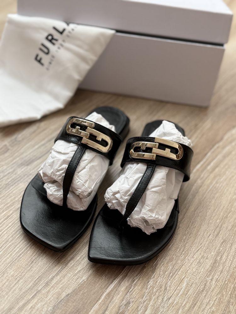 Дамски чехли Furla 38