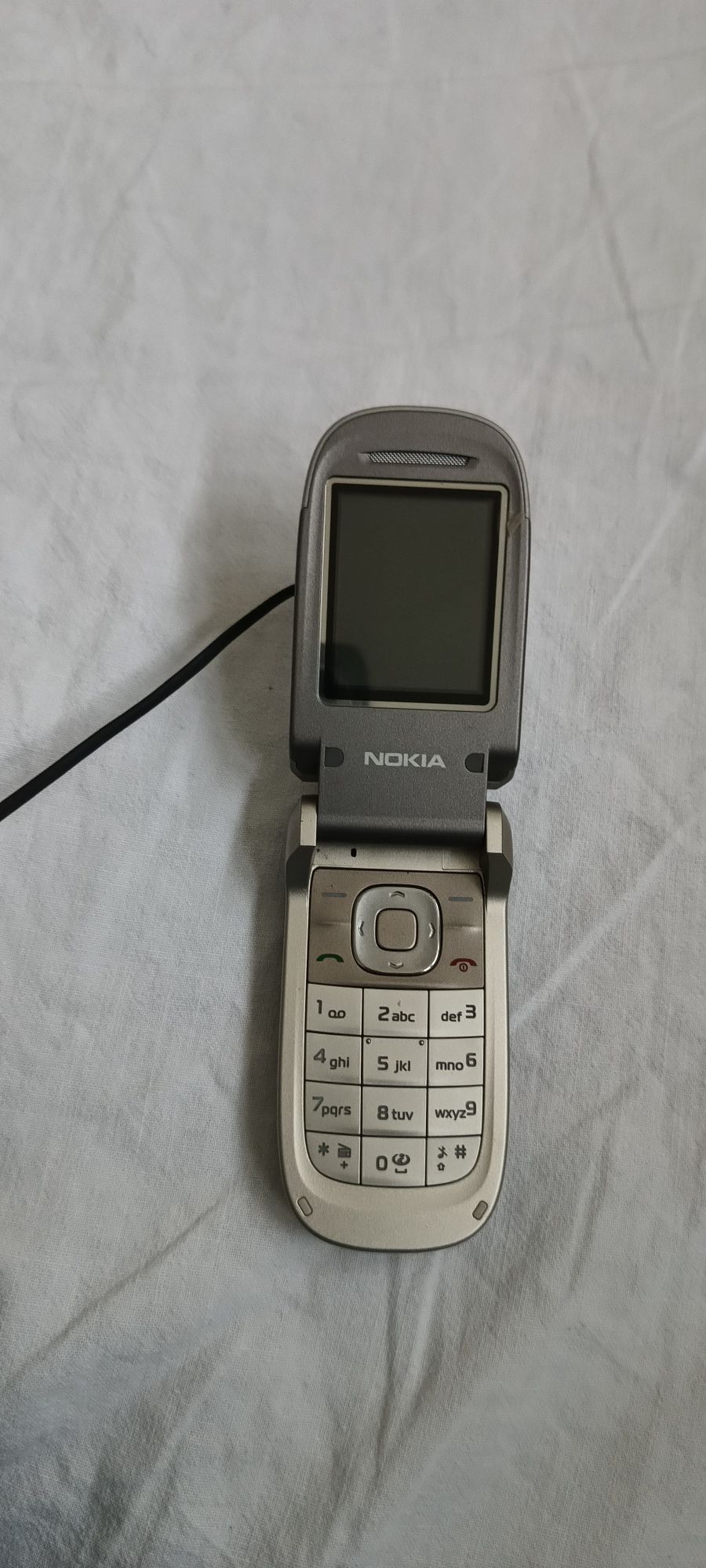 Nokia 2760 impecabil cu folie pe ecran