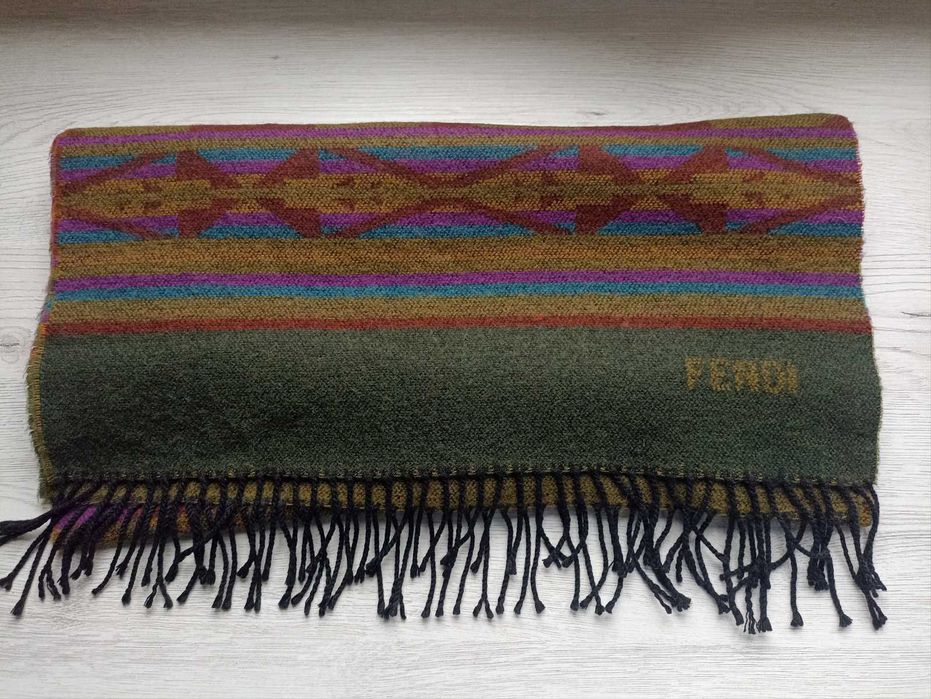 Дамски шал  Fendi