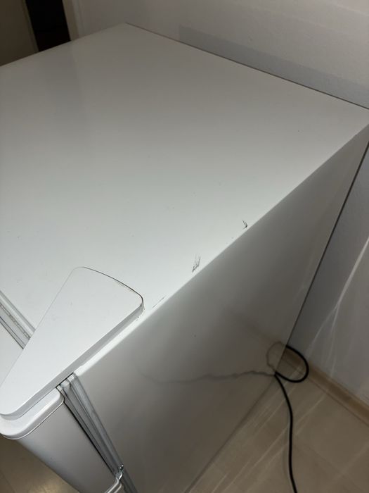 Хладилник arielli