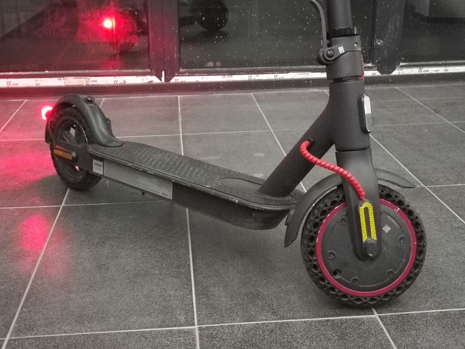 Електрическа тротинетка Xiaomi Mi Pro 2