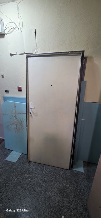 Врата 150лв топ състояние