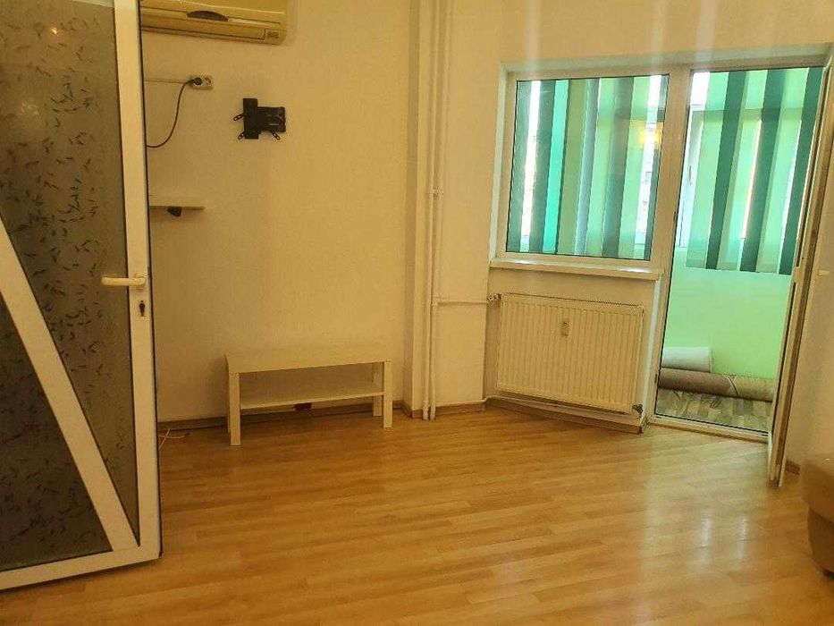 Ploiesti Bariera Bucuresti  2 semidecomandate 49000 euro