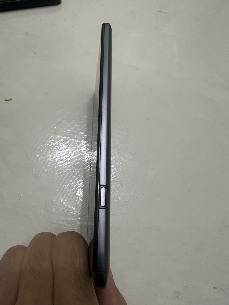LG V20 смартфон продается
