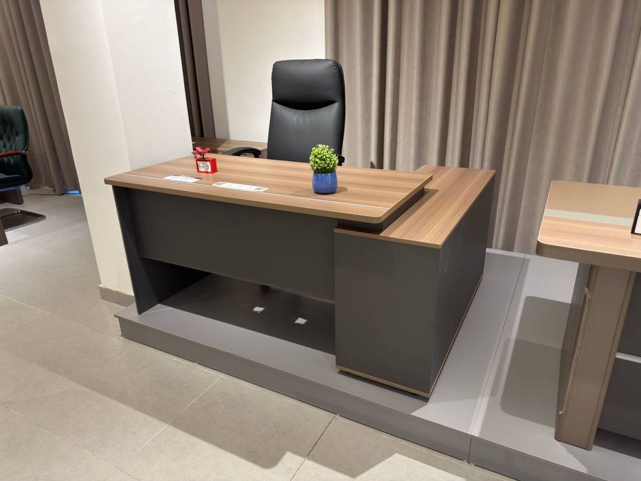 Ofisniy mebel kreslo