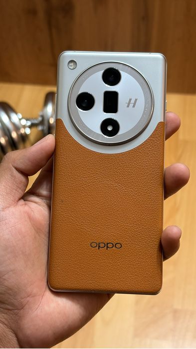 Oppo find x 7 16/256 96 акб без коробки в комплекте зарядка и чехол