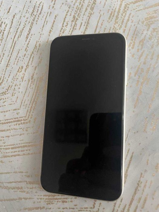 Продам айфон 11 в отличном состоянии