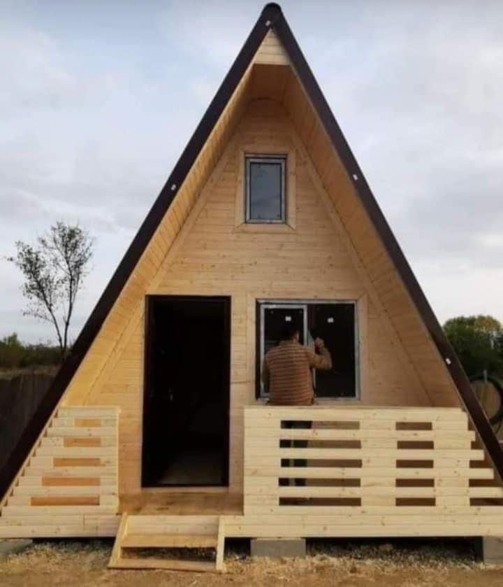 Vand casute si cabane