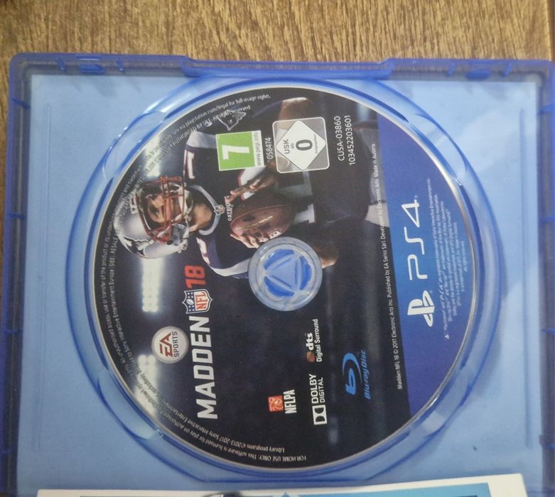 Vând joc ps4 Madden 18