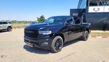 Dodge RAM RAM DT Crew Cab Limited Night 3.0L Hurricane I6 HO 540 CP A8 (MY 2025)
