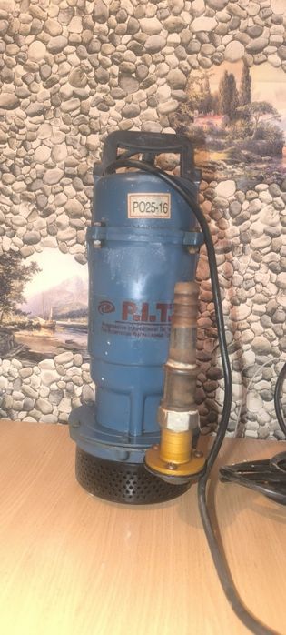 Продам водяной насос