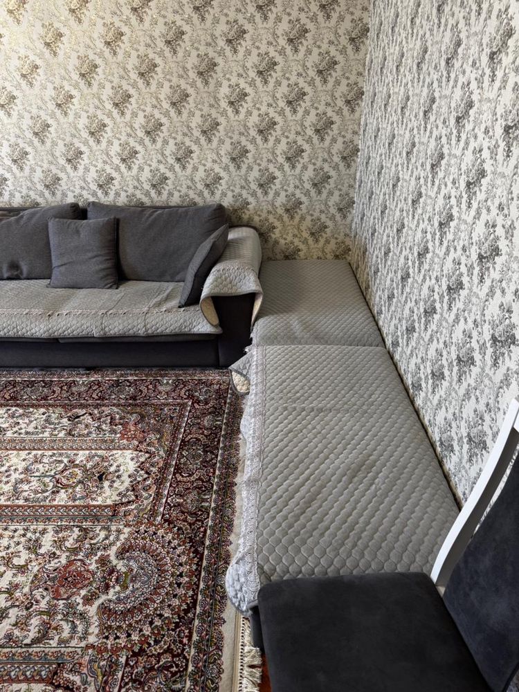 Диван 4.90 тумба в подарок