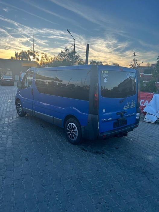 Se vinde opel vivaro 2006 1,9.101cp.a fost adus din Germania.