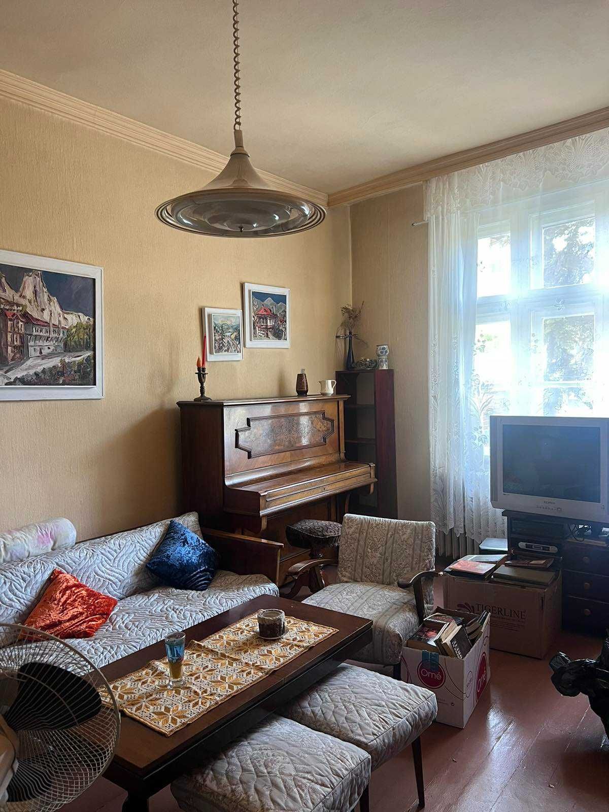 Етаж от къща 125кв.м. със самостоятелен вход